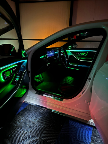 Trimuri Mercedes-Benz S Klass W223 Varianta Lunga [2]