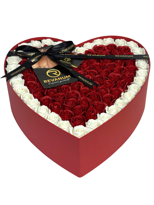 Aranjament floral Eternal Love cu 105 trandafiri de săpun Revanum [4]