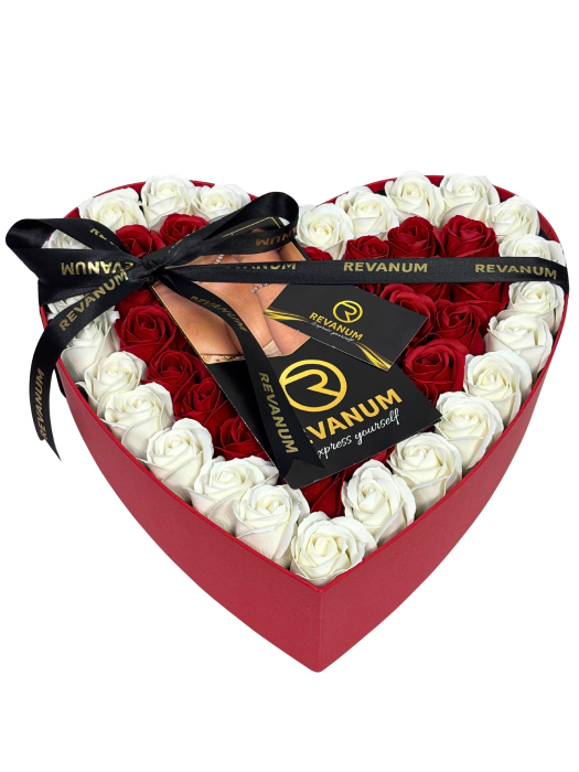 Aranjament floral Eternal Love cu 57 trandafiri de săpun Revanum [4]