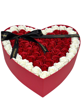 Aranjamente florale - Aranjament floral Eternal Love cu 63 trandafiri de săpun Revanum