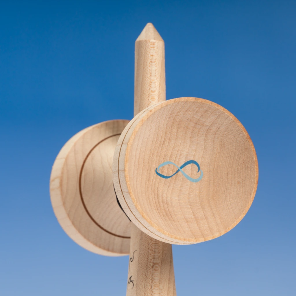 KROM Kendama Pro Model Naru - Nami Mod [7]
