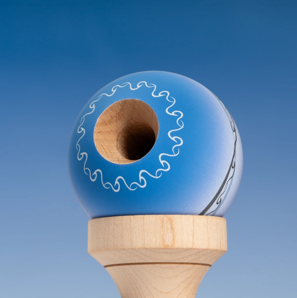 KROM Kendama Pro Model Naru - Nami Mod [9]
