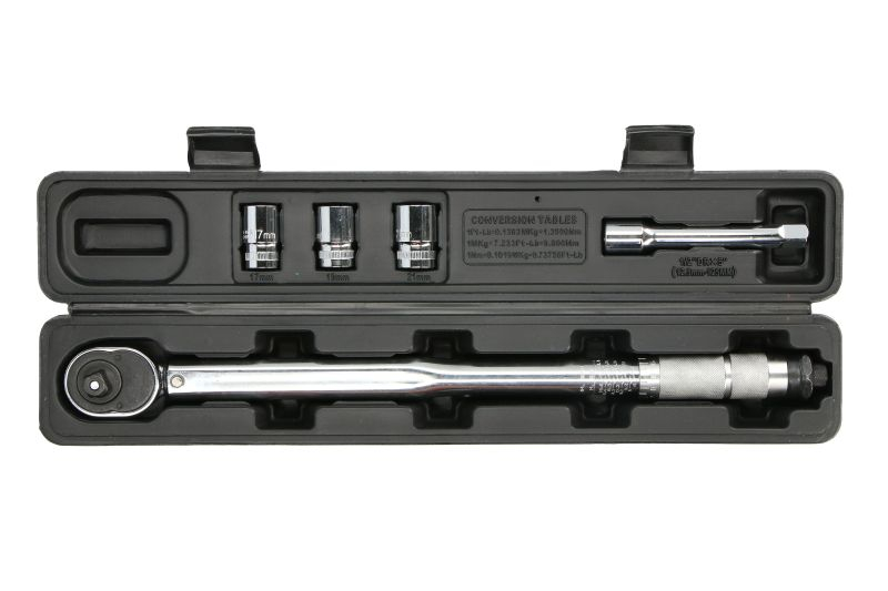 Cheie dinamometrică MAMMOOTH – 1/2", 40–210 Nm, capete 17/19/21 mm, 44 cm, pentru roți [4]