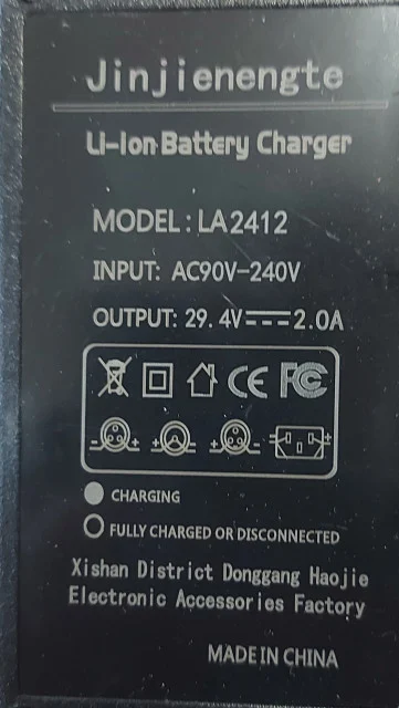 Încărcător bicicletă electrică 29.4V 2A – mufă RCA 10 mm (pentru baterii 24V Li‑Ion) [3]