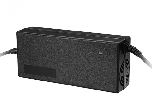 Încărcător baterie scuter electric tip Harley / City Coco – 67.2V 2A [1]