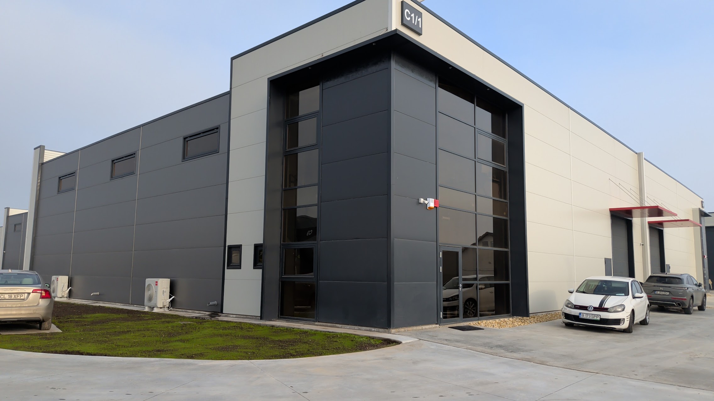 Rezistente MAG WareHouse