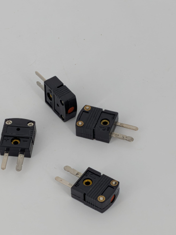 Conectori prize cabluri - type-j-thermocouple-connector-male-small-rspro.jpg