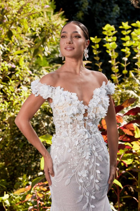 3D floral lace mermaid wedding dress [6]