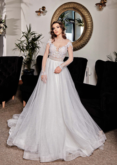 Glittery long sleeves wedding dress [2]