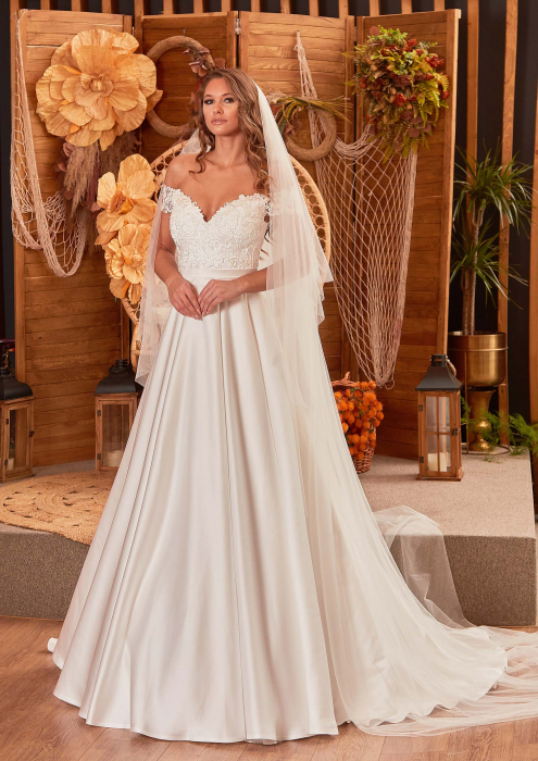 elegant off shoulder wedding dress [3]