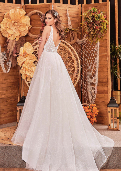 Sparkling tulle a-line wedding dress [6]
