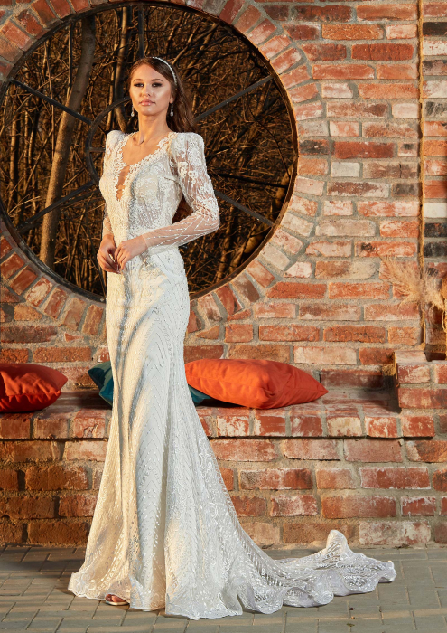 Long sleeve sparkling lace mermaid wedding gown [1]