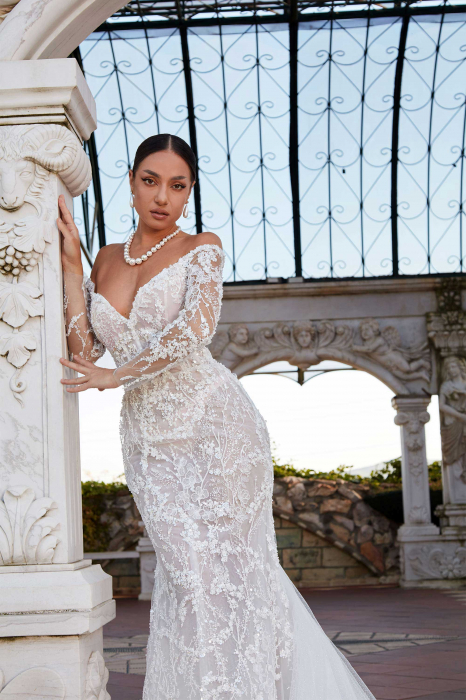 Lace mermaid wedding dress with long sleeves [7]