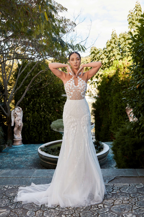 Lace mermaid wedding dress with open back [3]