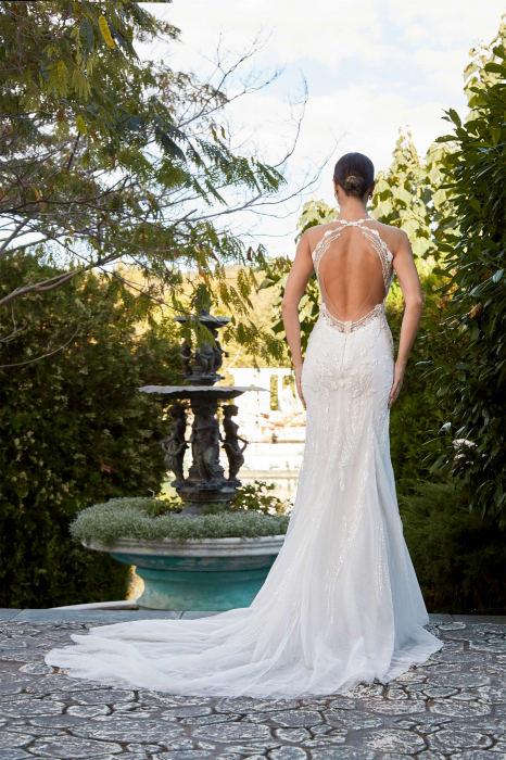 Lace mermaid wedding dress with open back [2]