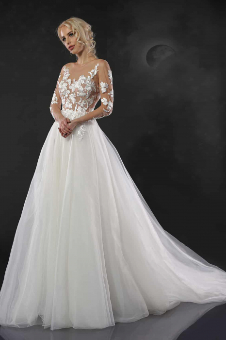 Floral Lace A-line Wedding Gown [1]