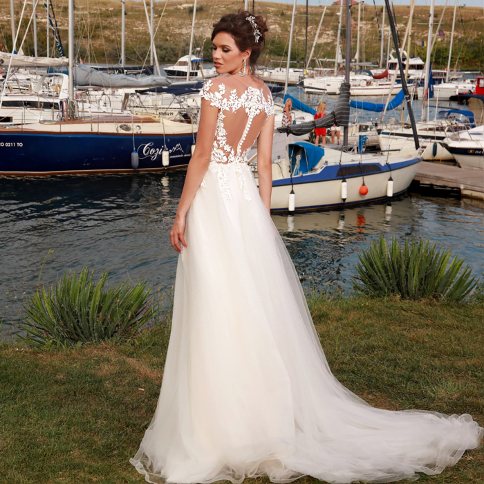 Lace and tulle light wedding dress [2]