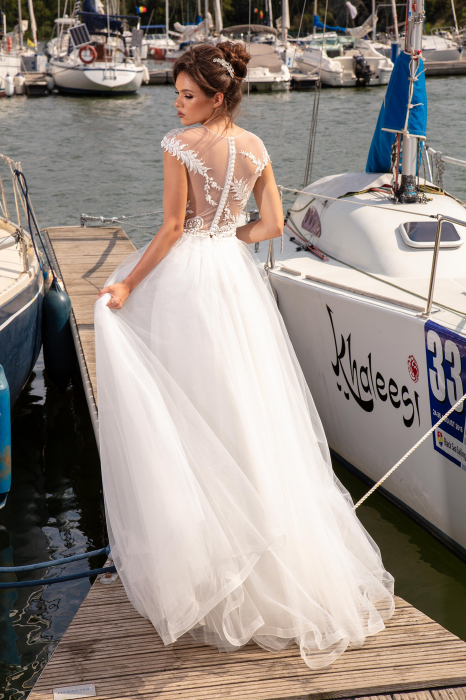 Chantelle- Tulle & lace wedding dress [3]