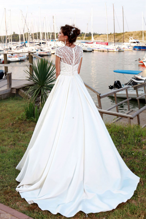 Lace and Satin A-line wedding dress [5]