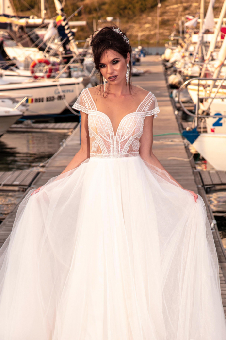 Crystal- Lace & tulle light wedding dress [5]