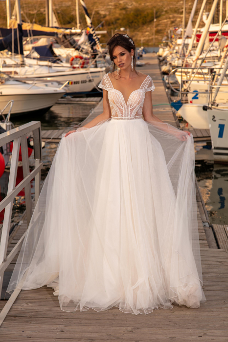 Crystal- Lace & tulle light wedding dress [4]