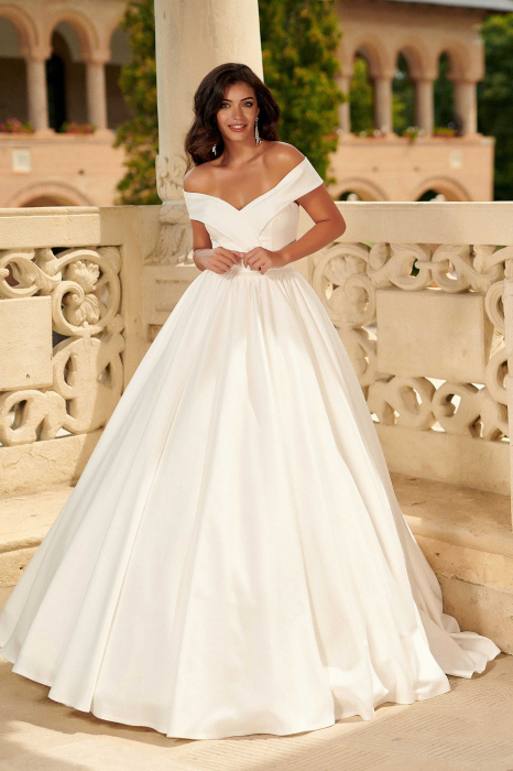 Classic Off-Shoulder Satin Ball Gown Wedding Dress [5]