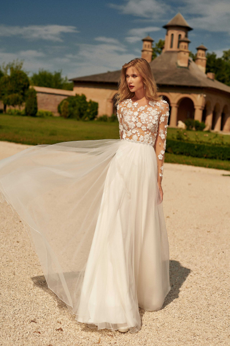 Floral Illusion Long-Sleeve Light Wedding Dress [2]
