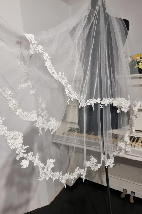 Double tier lace bridal veil [1]