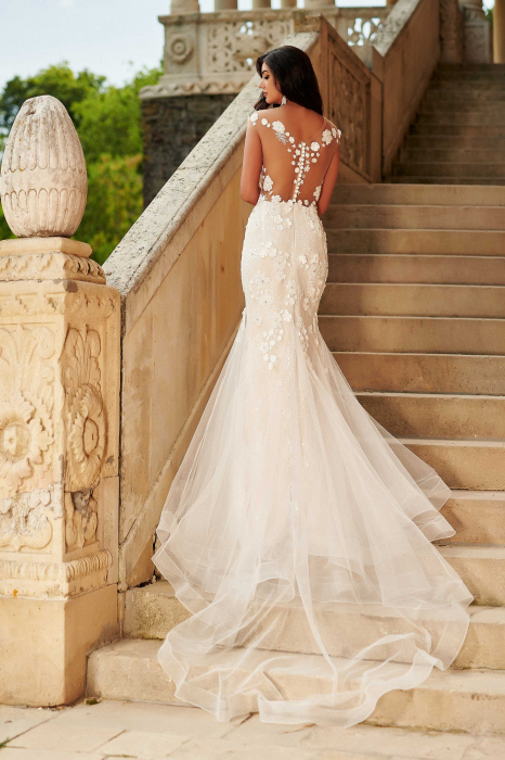 Mermaid Wedding Dress with 3D  Floral Appliqués [5]