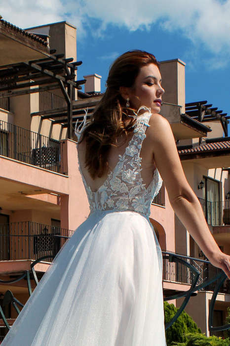 Lace and feathers glittery tulle wedding dress [6]