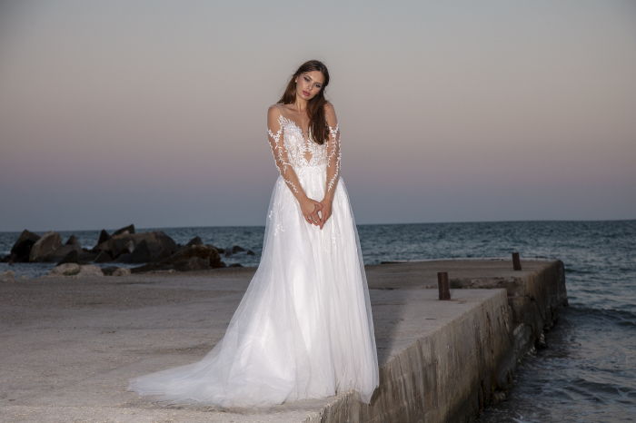Lace & Tulle Wedding Dress with Illusion Long Sleeves [5]