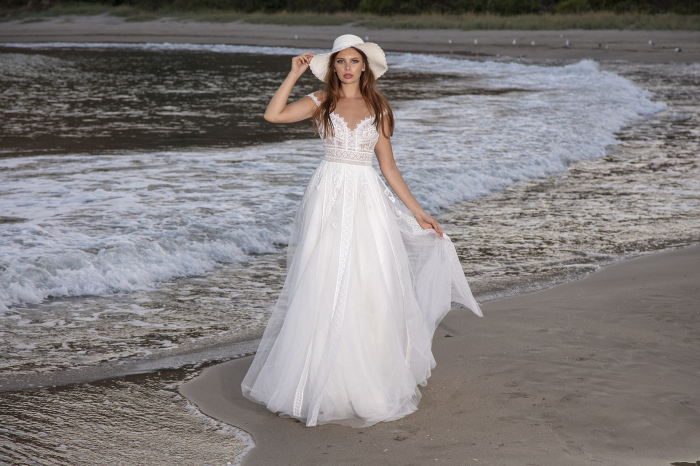Firenze- Bohemian A-line wedding dress [3]
