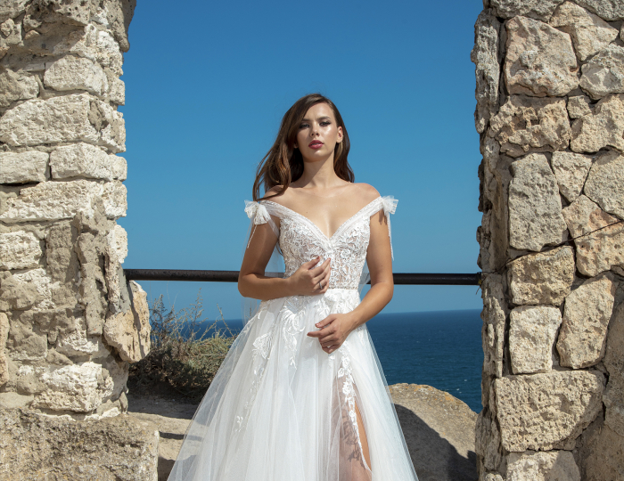 Romantic A-line Off-shoulder Slit Wedding Dress [3]