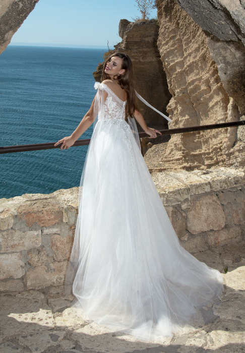 Romantic A-line Off-shoulder Slit Wedding Dress [6]