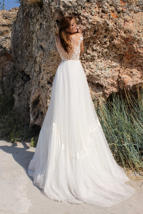 Bohemian floral wedding gown [6]