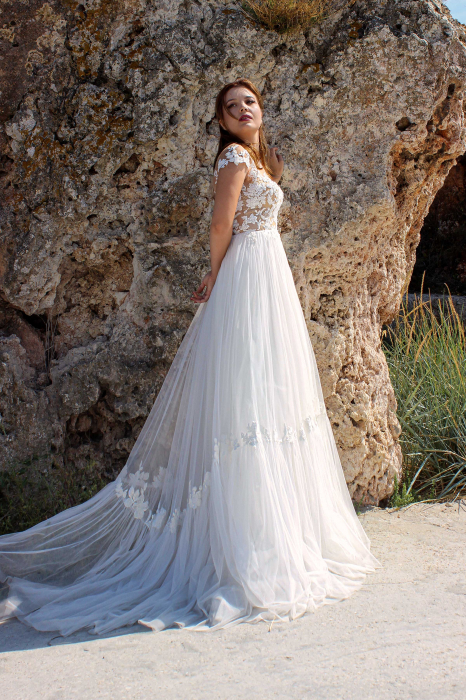 Bohemian floral wedding gown [2]