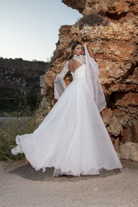 Long Sleeve Open Back Bohemian Lace wedding Dress [7]