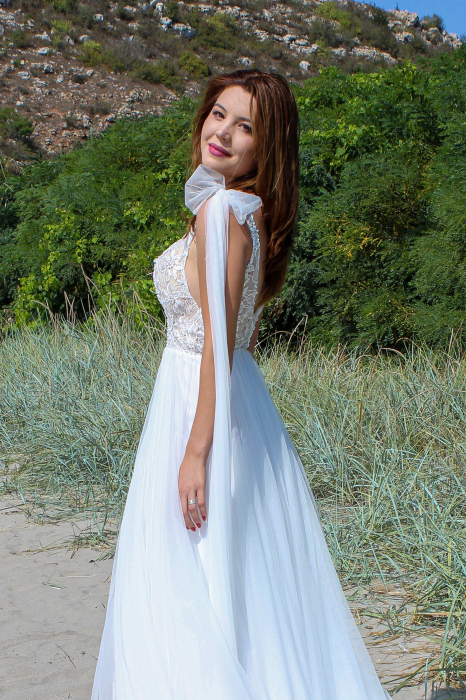 Lightweight slit outdoor ceremonies wedding dress [3]