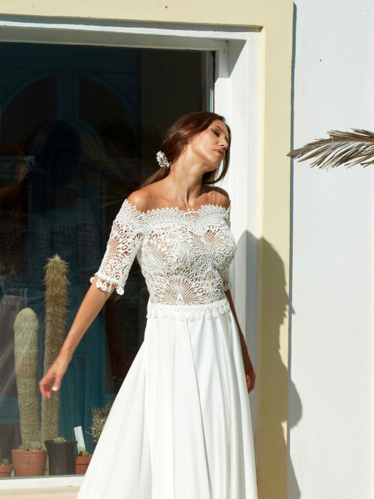 Bohemian off-shoulder wedding gown [1]