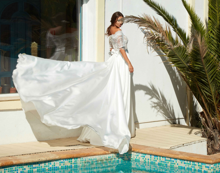 Bohemian off-shoulder wedding gown [6]