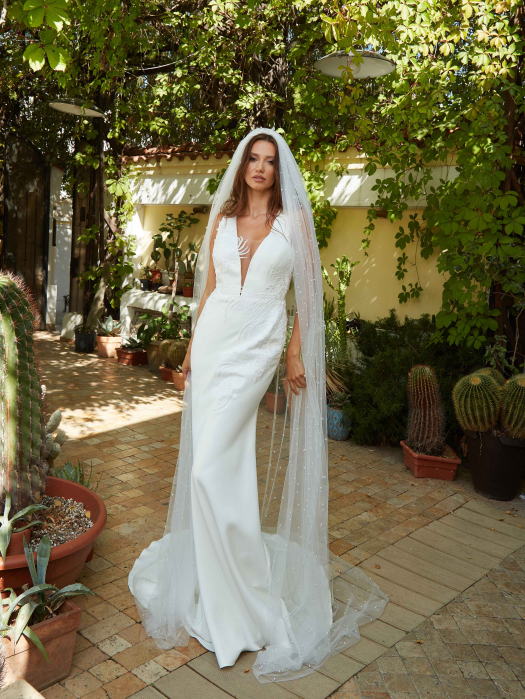 Simple satin mermaid wedding dress [4]