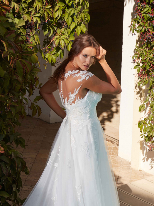 A-line lace wedding gown [7]