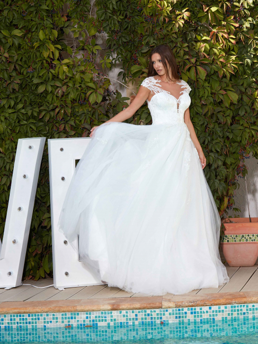 A-line lace wedding gown [5]