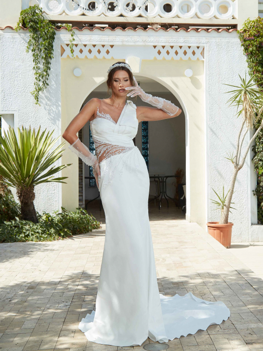 Asymetric satin mermaid wedding dress [1]