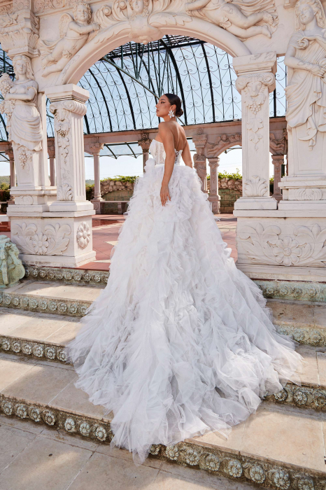 Luxurious detachable ruffles train [6]