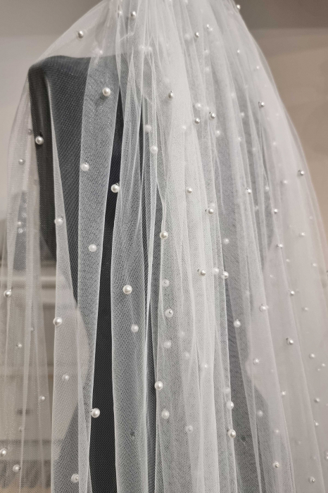 Stunning pearls wedding veil [1]