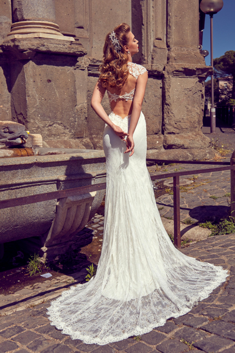 Open Back Chantilly Lace Mermaid wedding Gown [4]