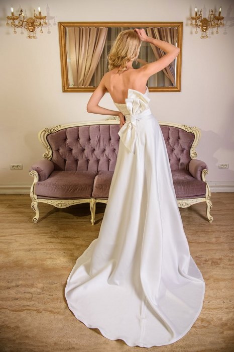 Nicolette- Simple romantic wedding dress [4]