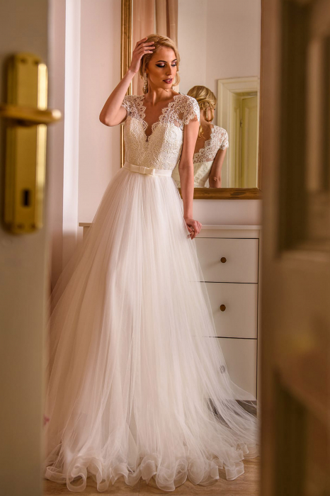 Nika- Romantic wedding dress [4]