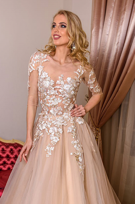 Gorgeous champagne wedding dress [1]